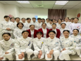     倾心呵护、用心创新                          
   ——长颈鹿的天空小家举行喉癌患者的术后护理业务查房   