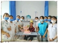 病房生日会，暖暖医患情