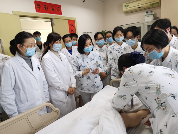 重庆肿瘤医院护士图片